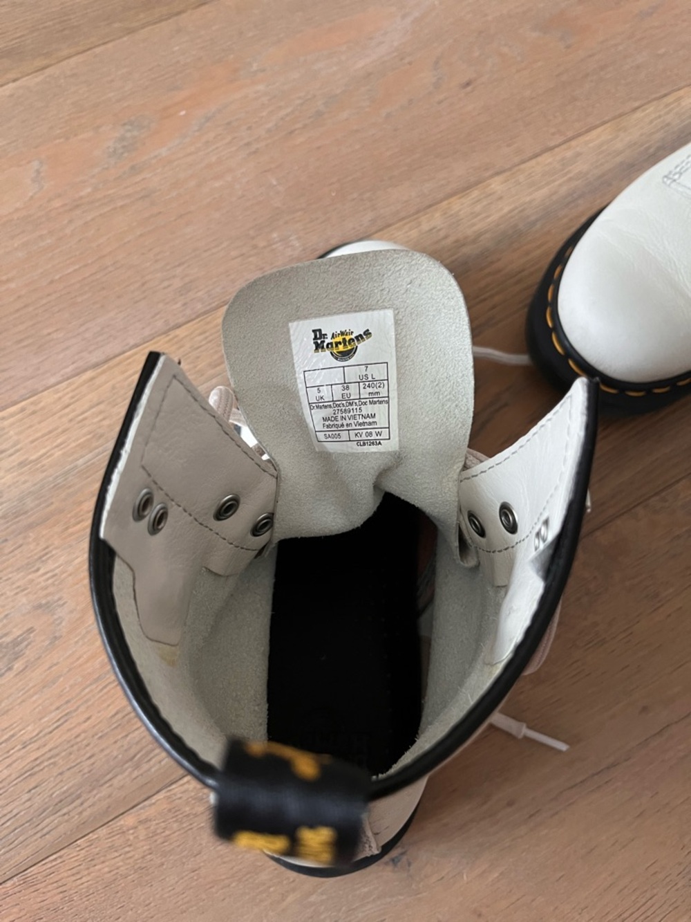 Dr. Martens 101 Silver Hardware Virginia Leather White Lace-Up Ankle Boots - Picture 6 of 8